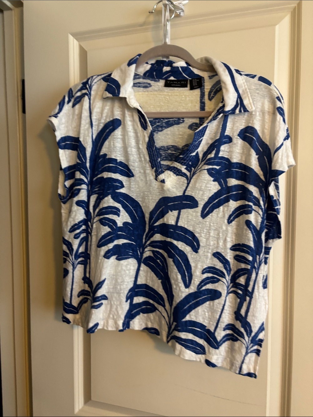 Tahari White Button-Front Shirt with Blue Palm Print